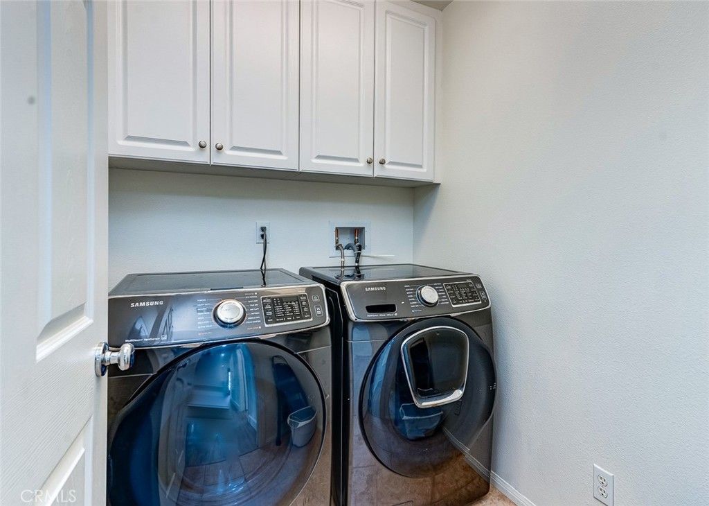 Image 15 of property listing at 15220 Cambridge, Tustin, CA 92782