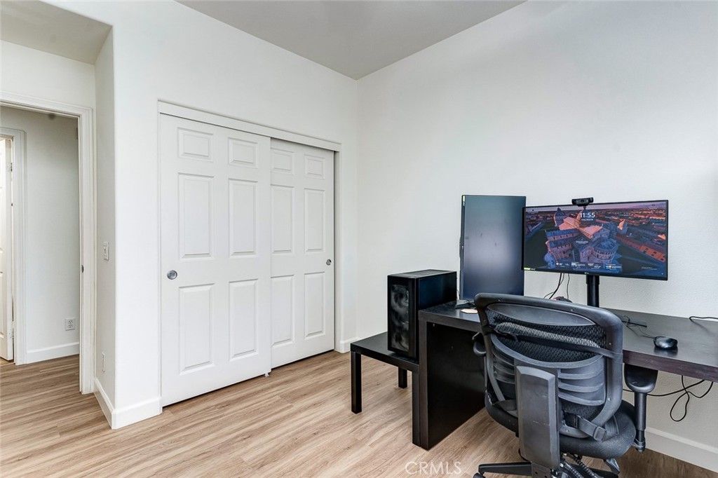 Image 19 of property listing at 15220 Cambridge, Tustin, CA 92782