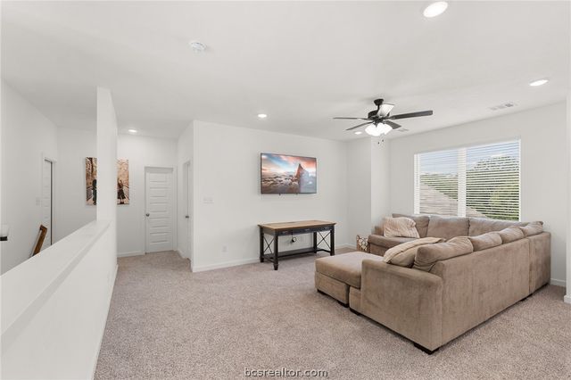 1356 Kingsgate Drive, Bryan, TX 77807