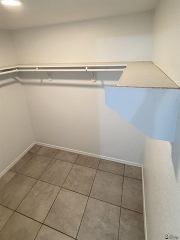 384 N 22 Dr, San Luis, AZ 85336