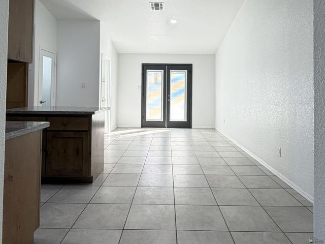 384 N 22 Dr, San Luis, AZ 85336