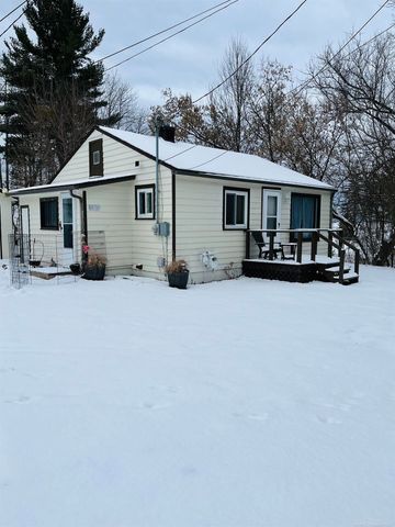 203 Gasoline Alley, Houghton Lake, MI 48629