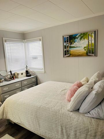 203 Gasoline Alley, Houghton Lake, MI 48629