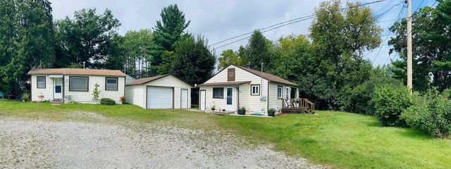 203 Gasoline Alley, Houghton Lake, MI 48629