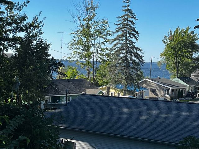 203 Gasoline Alley, Houghton Lake, MI 48629