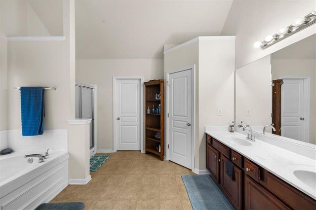 3560 Brittany Oak Trace, Snellville, GA 30039