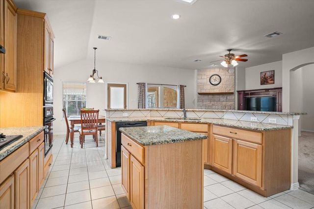 118 Wamel WAY, Cedar Creek, TX 78612