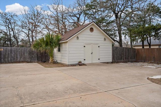 118 Wamel WAY, Cedar Creek, TX 78612