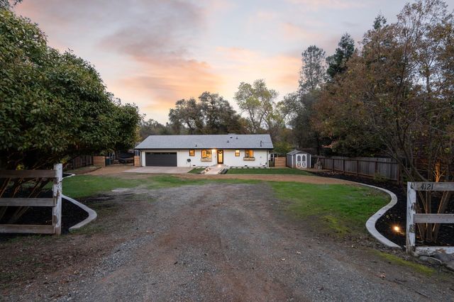 4121 Oakmont Dr, Shingle Springs, CA 95682