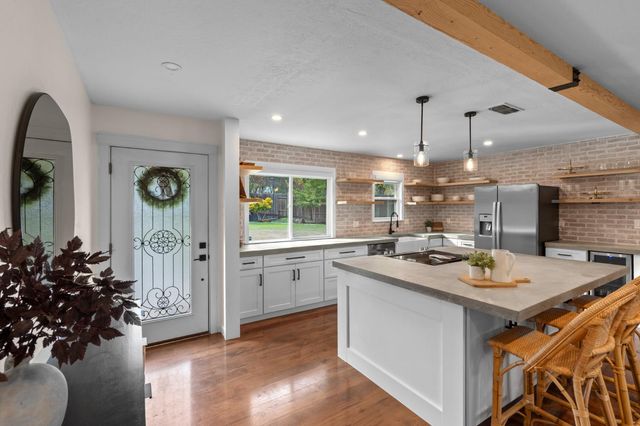 4121 Oakmont Dr, Shingle Springs, CA 95682