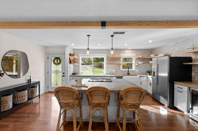 4121 Oakmont Dr, Shingle Springs, CA 95682