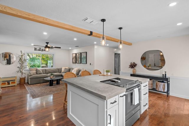 4121 Oakmont Dr, Shingle Springs, CA 95682