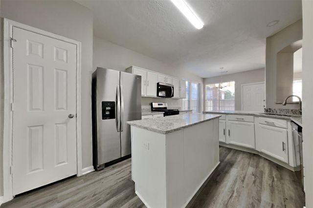 7022 Echo Pines Drive, Humble, TX 77346