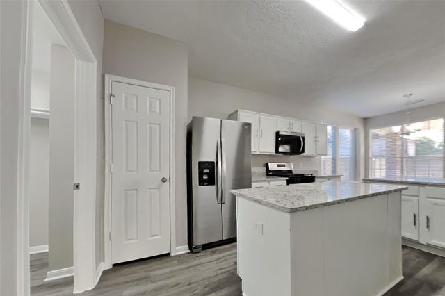 7022 Echo Pines Drive, Humble, TX 77346