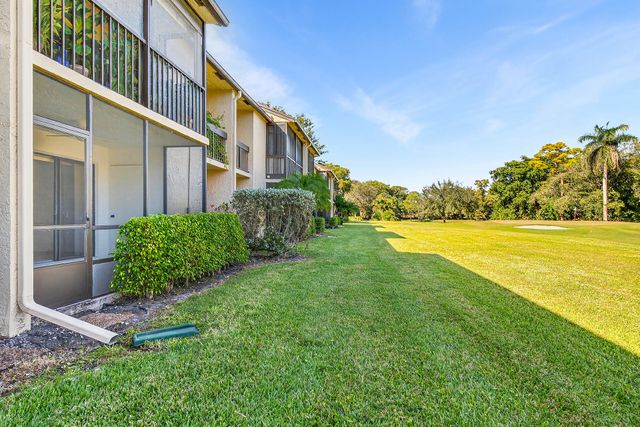 5021 Oak Hill Lane 115, Delray Beach, FL 33484