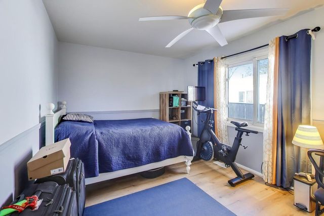 462 Longwood Drive, Buffalo Grove, IL 60089