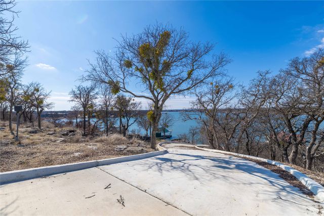 975 Deepwater Road, Brownwood, TX 76801