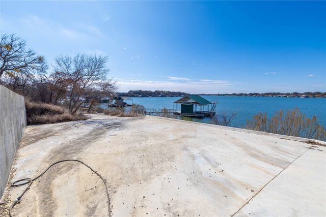 975 Deepwater Road, Brownwood, TX 76801