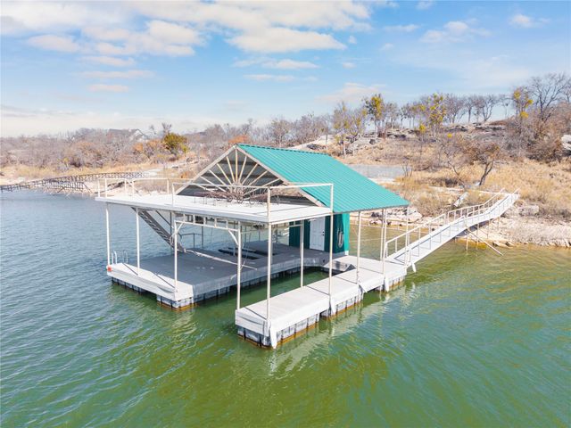 975 Deepwater Road, Brownwood, TX 76801