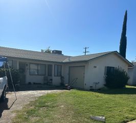 2316 E Norwich Ave, Fresno, CA 93726