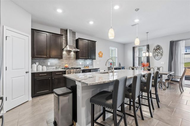 9845 SHORELINE VIEW WAY, Wesley Chapel, FL 33545