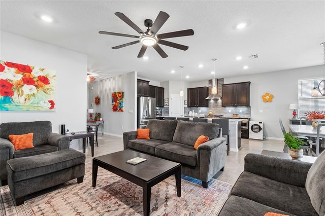 9845 SHORELINE VIEW WAY, Wesley Chapel, FL 33545