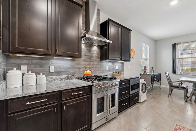 9845 SHORELINE VIEW WAY, Wesley Chapel, FL 33545