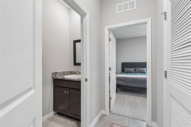 9845 SHORELINE VIEW WAY, Wesley Chapel, FL 33545