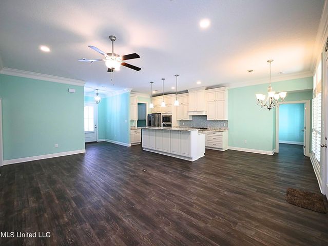 6414 Kiko Street, Diamondhead, MS 39525