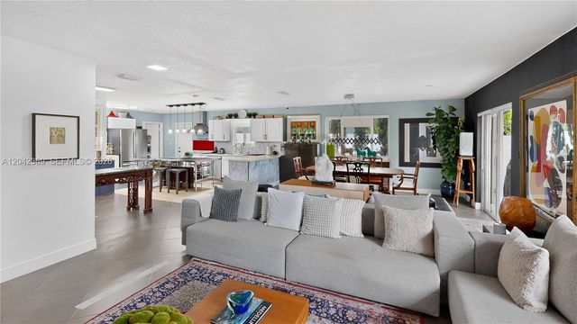 121 NE 18th Street, Homestead, FL 33030