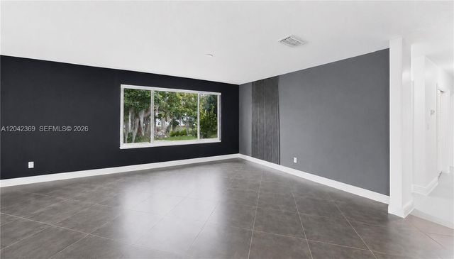 121 NE 18th Street, Homestead, FL 33030