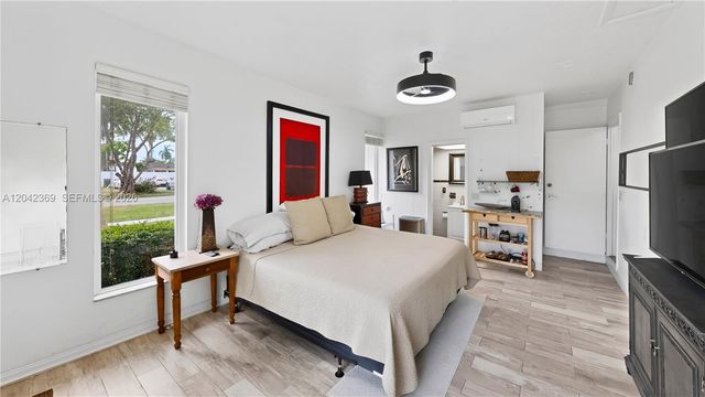 121 NE 18th Street, Homestead, FL 33030