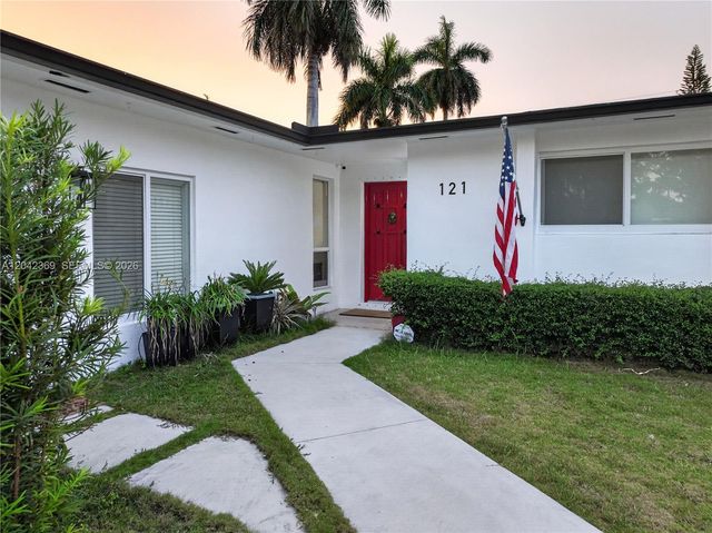 121 NE 18th Street, Homestead, FL 33030