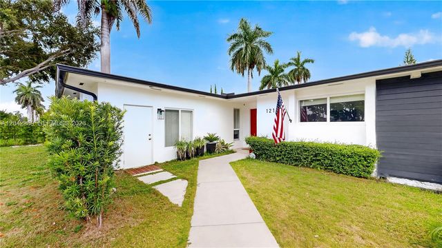 121 NE 18th Street, Homestead, FL 33030