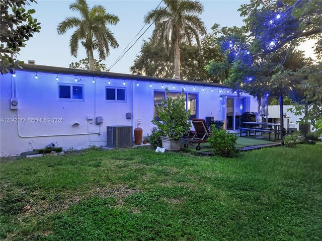 121 NE 18th Street, Homestead, FL 33030