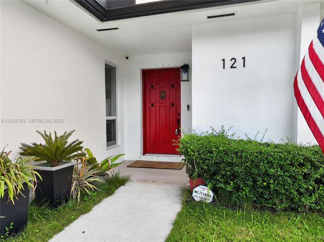 121 NE 18th Street, Homestead, FL 33030