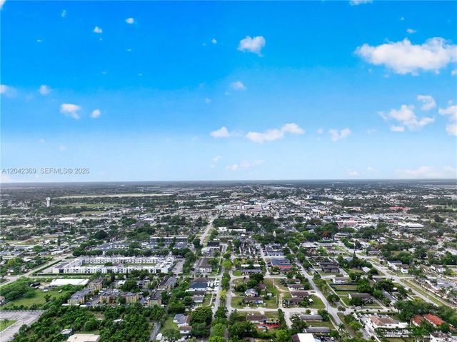 121 NE 18th Street, Homestead, FL 33030