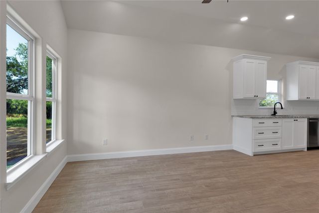 813 SW 28th Street, Mineral Wells, TX 76067