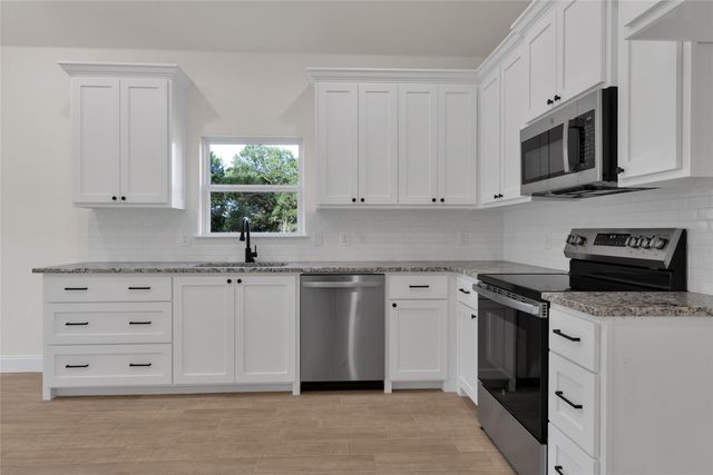 813 SW 28th Street, Mineral Wells, TX 76067