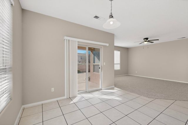 1124 Calle Corvo NE, Albuquerque, NM 87113