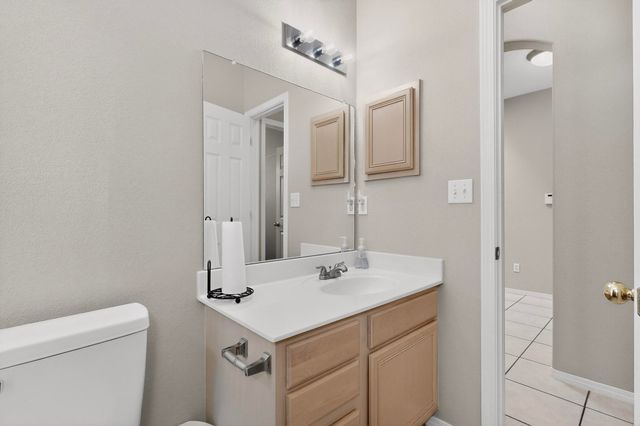 1124 Calle Corvo NE, Albuquerque, NM 87113