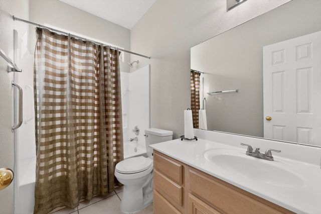 1124 Calle Corvo NE, Albuquerque, NM 87113