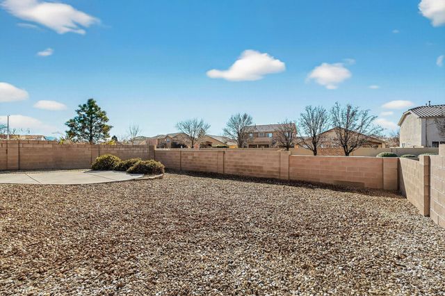 1124 Calle Corvo NE, Albuquerque, NM 87113