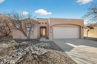 1124 Calle Corvo NE, Albuquerque, NM 87113