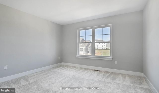 215 DAHLIA CIR, Lebanon, PA 17042