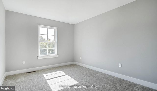 215 DAHLIA CIR, Lebanon, PA 17042