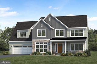 215 DAHLIA CIR, Lebanon, PA 17042