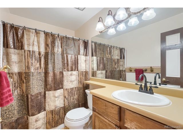 18120 E Asbury Dr, Aurora, CO 80013