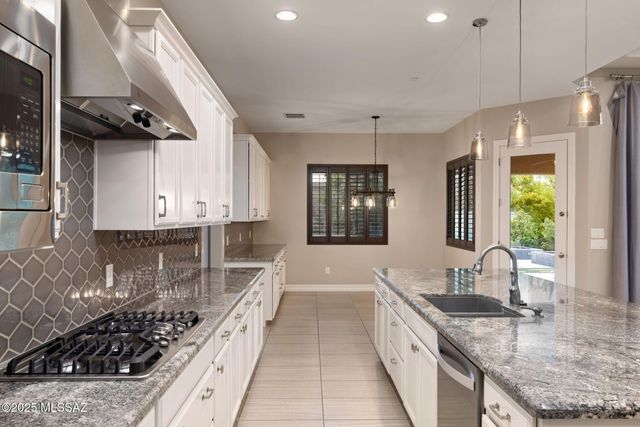 13463 Trailing Indigo Court, Tucson, AZ 85755