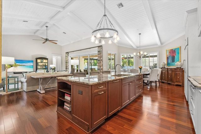 809 PILLITTERI PLACE, Venice, FL 34285